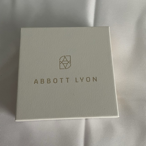 Abbott Lyon Mini Heart Birthstone Ring One Size Silver Green Emerald May - Picture 2 of 7